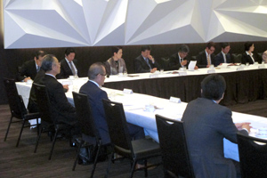 決算理事会が行われました。