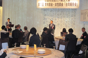 園田青年部会長より挨拶