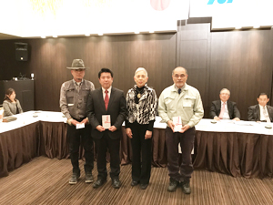 女性部会 チヤリティ寄付贈呈式