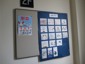 絵はがきコンクール作品の展示